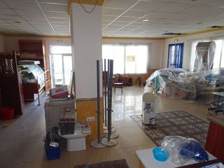 Local comercial en venta en Marchena