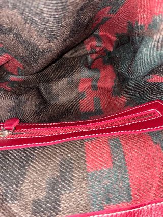 Mochila de piel burdeos