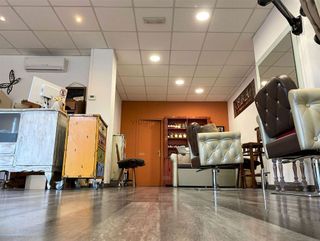 Local comercial en alquiler en Montilivi - Palau en Girona