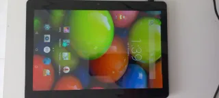 Tablet Negra y Multicolor
