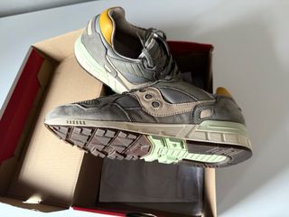 Saucony Shadow 5000 Premium Gris Beige