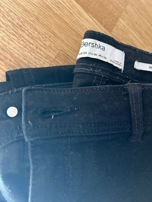 Pantalón Bershka negro talla M poco uso
