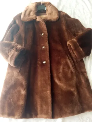 Pelliccia ecologica vintage marrone