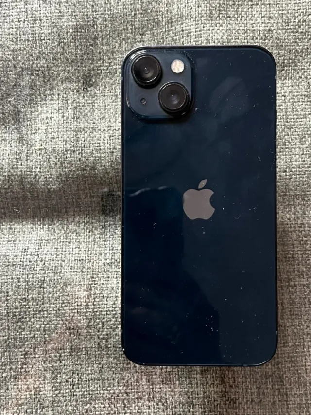 iPhone 13 128GB - Buen Estado