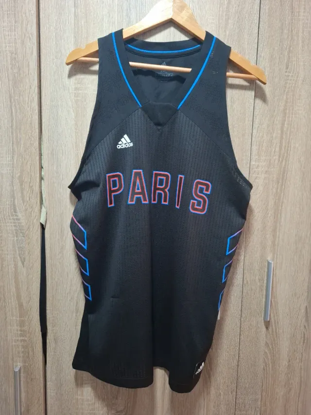 Camiseta Baloncesto Adidas París Negra talla M/L