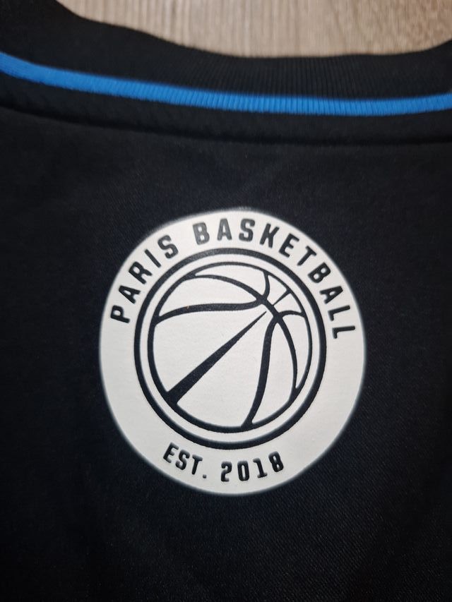 Camiseta Baloncesto Adidas París Negra talla M/L