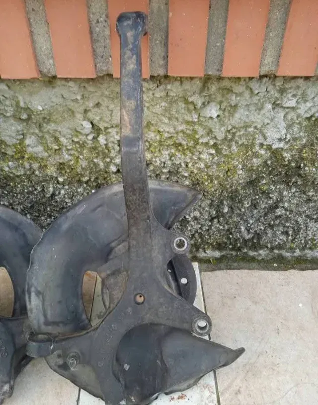 Mangueta Delantera Derecha Mercedes - E - W210.