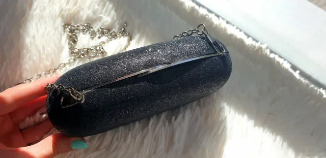 Bolso fiesta negro brillante tipo cofre