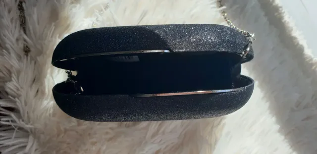 Bolso fiesta negro brillante tipo cofre