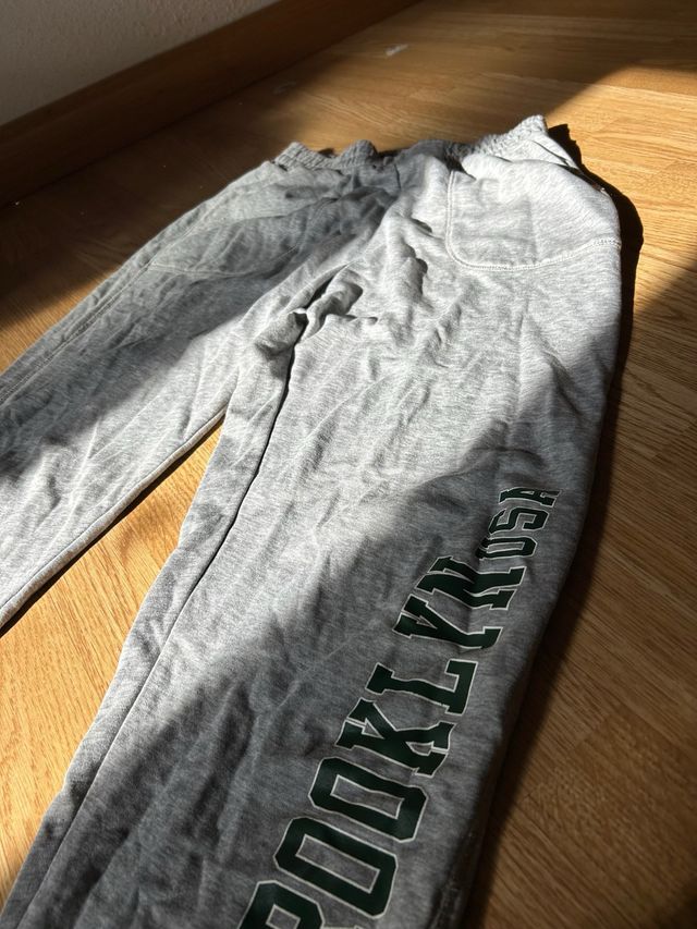 Pantalones deportivos Brooklyn USA grises