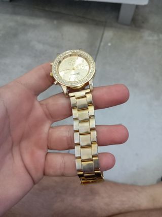 Reloj Geneva Mujer Dorado con Cristales