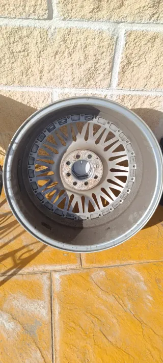 Llantas Japan Racing JR9 17"