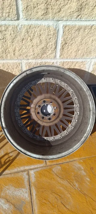 Llantas Japan Racing JR9 17"