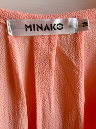 Blusa T. M rosa escote de pico de Minako