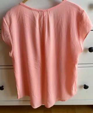 Blusa T. M rosa escote de pico de Minako