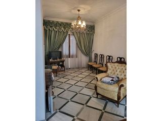 Casa adosada en venta en Gines