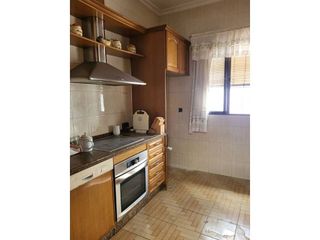 Casa adosada en venta en Gines