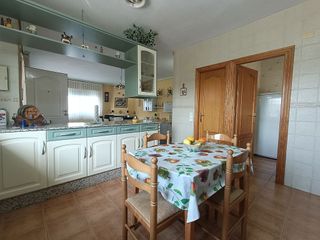 Chalet en venta en Monserrat