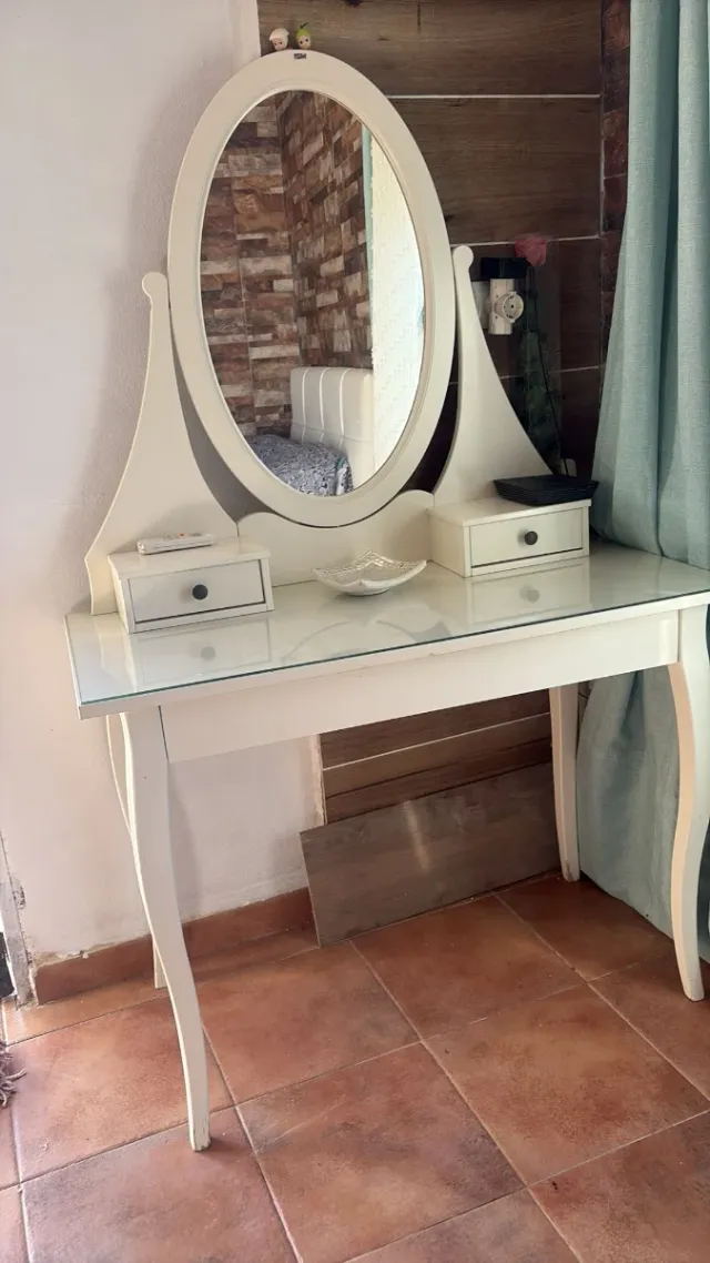 Tocador Ikea Blanco con Espejo Ovalado
