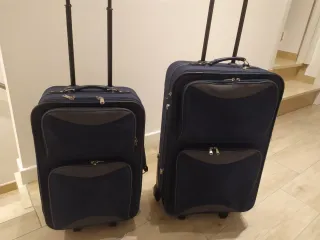 Vendo 2 trolley a 2 ruote, guscio morbido.