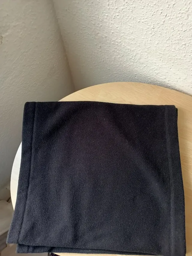 Bufanda cerrada microfibra negra