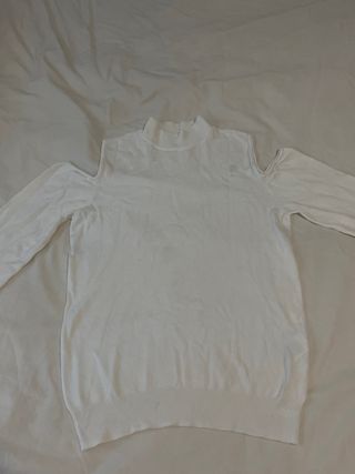Jersey blanco hombros descubiertos