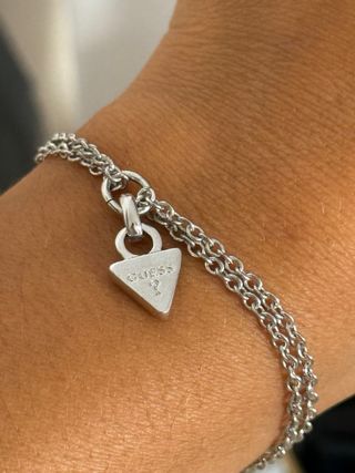 Pulsera Guess Doble Cadena Triángulo