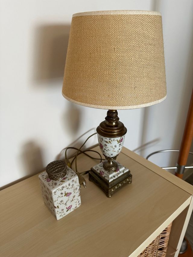 Lámpara Manises Vintage + Botella (Juego Tocador)