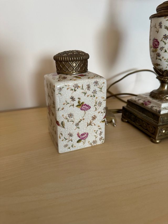 Lámpara Manises Vintage + Botella (Juego Tocador)