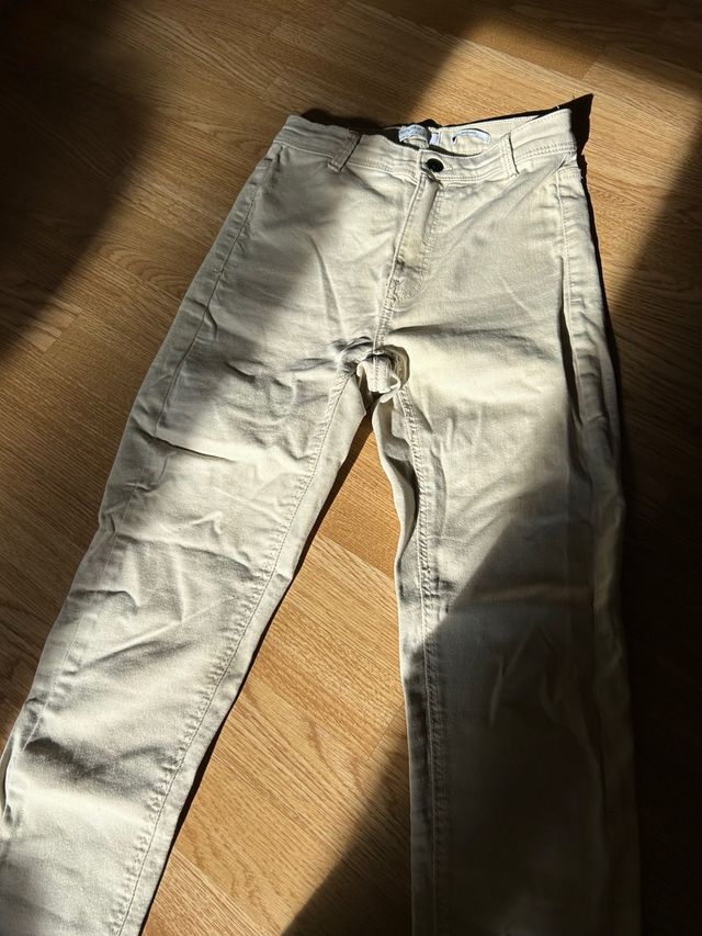 Pantalón beige