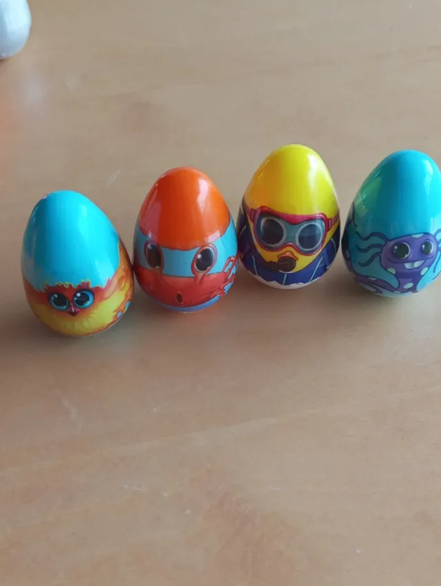 Huevos de juguete para petanca