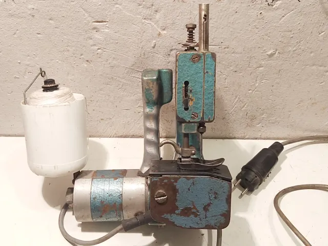 Máquina portátil ZENIT de coser sacos