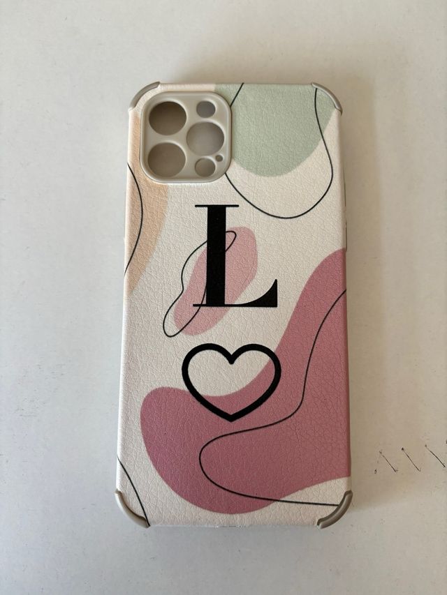 Funda iPhone 12 Pro con inicial L