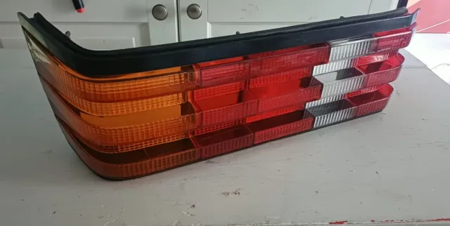 Mercedes W123 Pilot/Tulipa