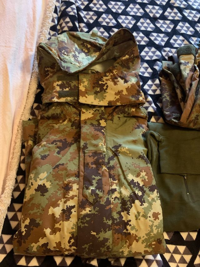 Completo Gore-Tex giaccone, maglia e pantaloni