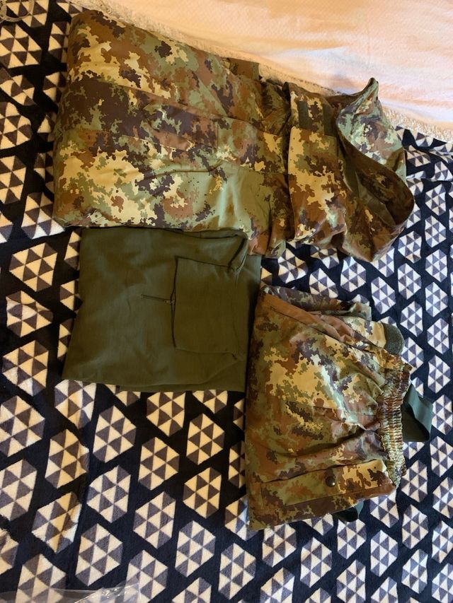 Completo Gore-Tex giaccone, maglia e pantaloni