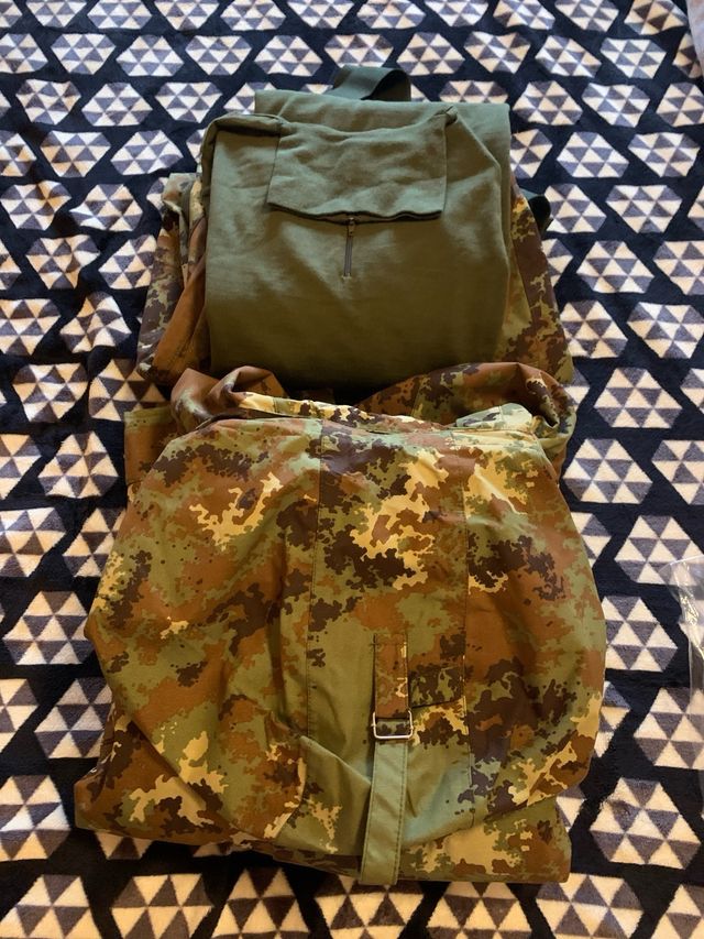 Completo Gore-Tex giaccone, maglia e pantaloni