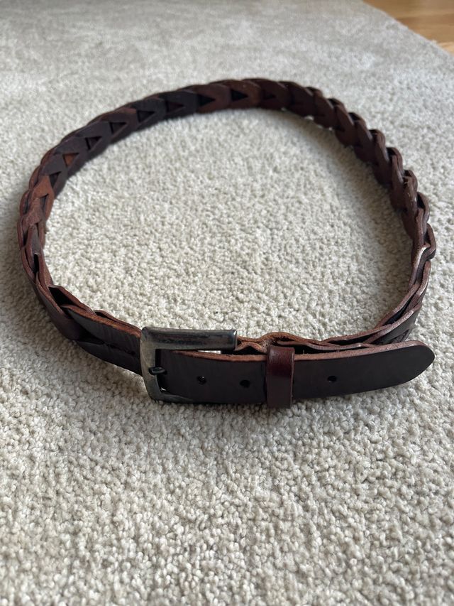 Cinturón de piel trenzado