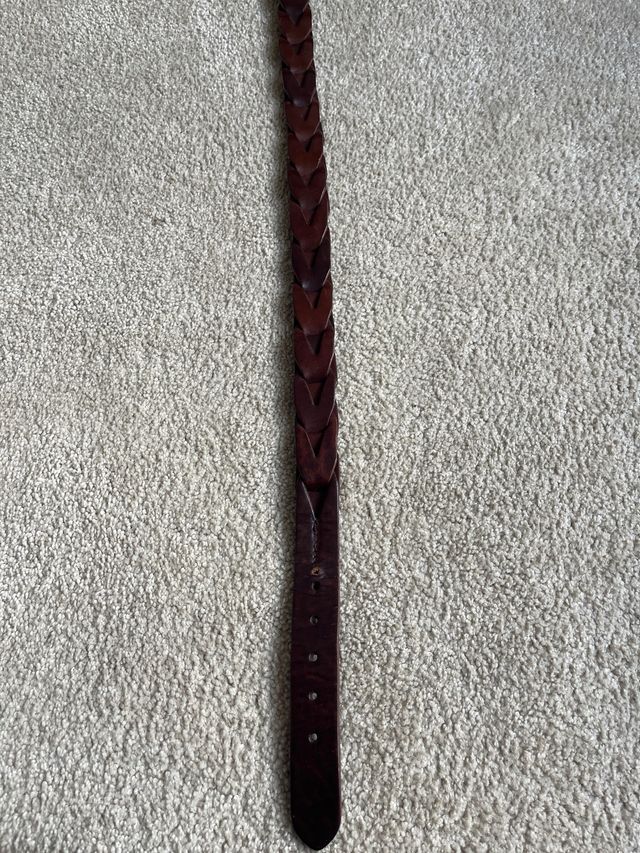 Cinturón de piel trenzado