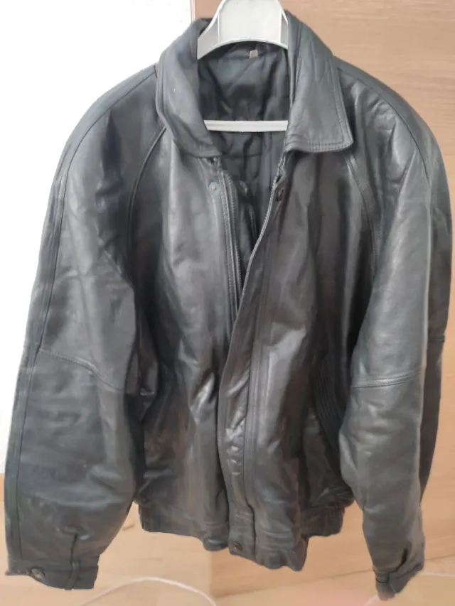 Cazadora de cuero para hombre