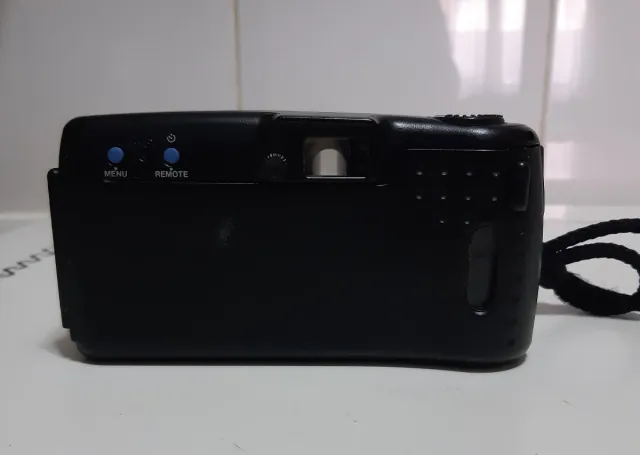 Cámara Olympus Superzoom 110