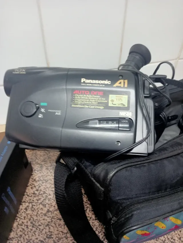 Cámara de vídeo Panasonic A1 VHS