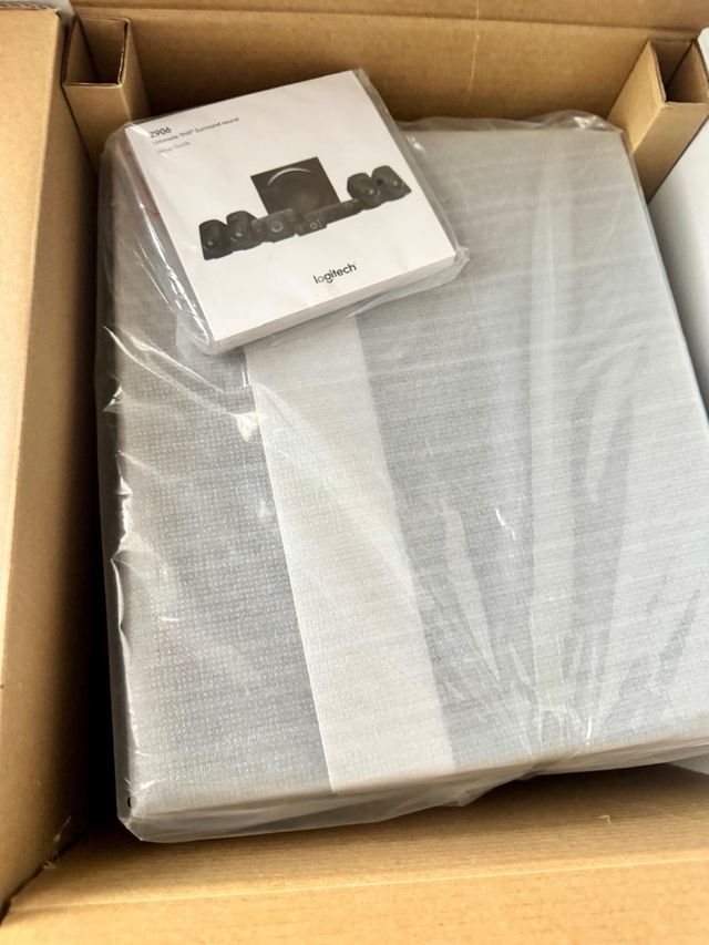 Logitech Z906 THX 1000W Surround Sound