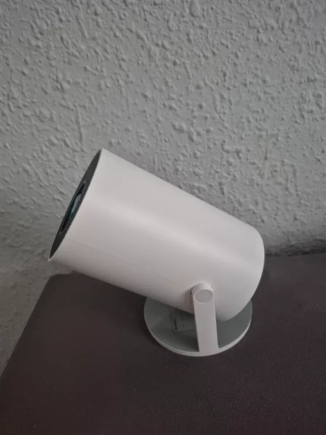 Proyector Mini Portátil Blanco y Negro