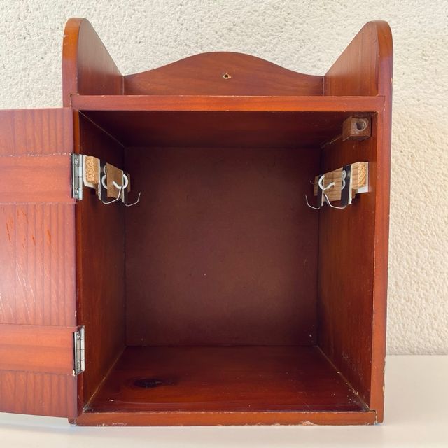 Caja llavero de madera