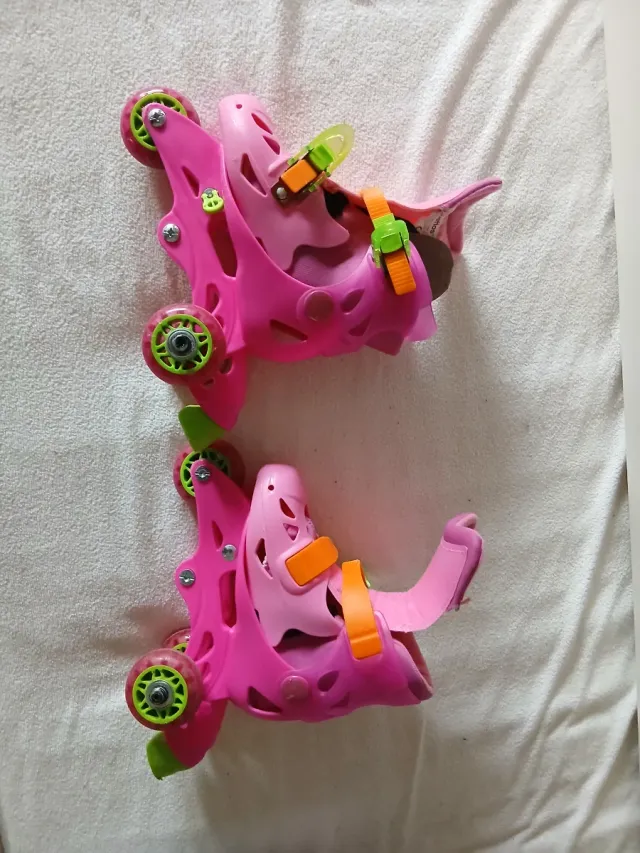 Patines ajustables rosas para niños
