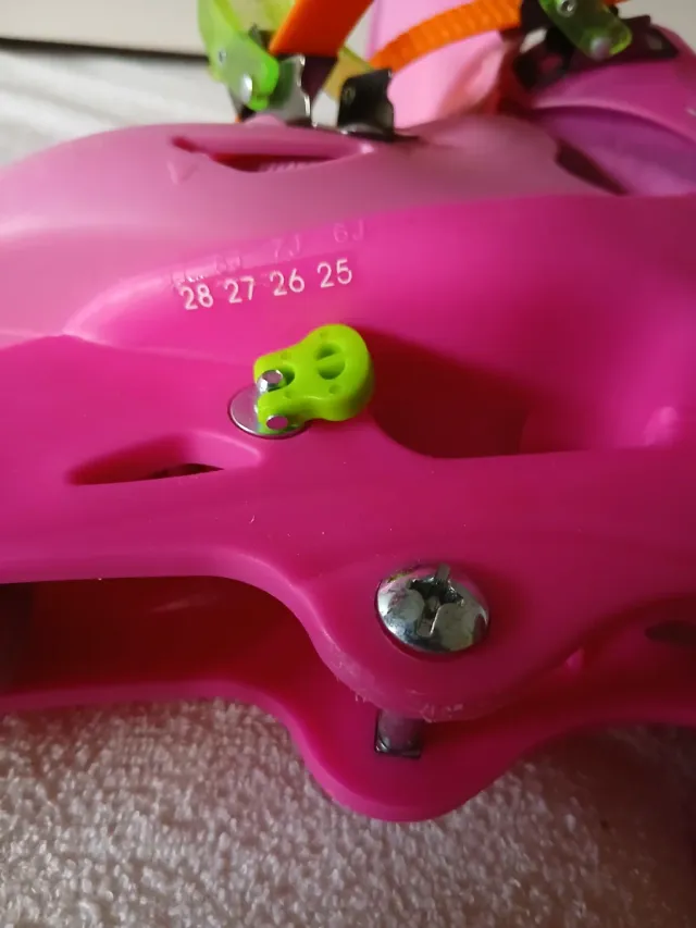 Patines ajustables rosas para niños