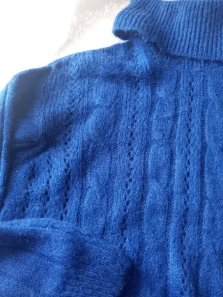 Maglioncino hope blu con trecce