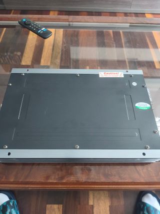 Amplificador Caliber X600.4 2400W