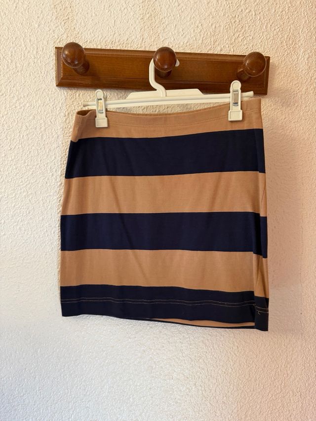 Minifalda a rayas azul y marrón